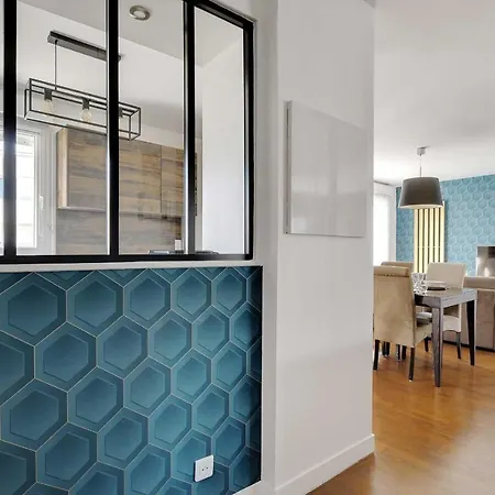 Super Flat With Balcony Lejlighed *